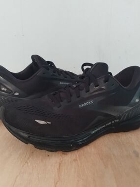 Men's Brooks Adrenaline GTS 23 Running Shoes Black Sneakers